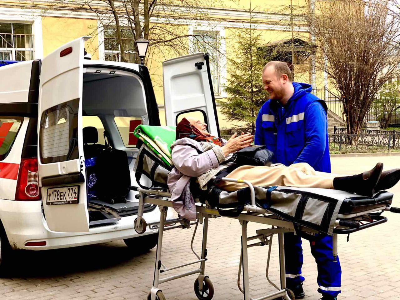 Перевозка лежачих больных в Саратове